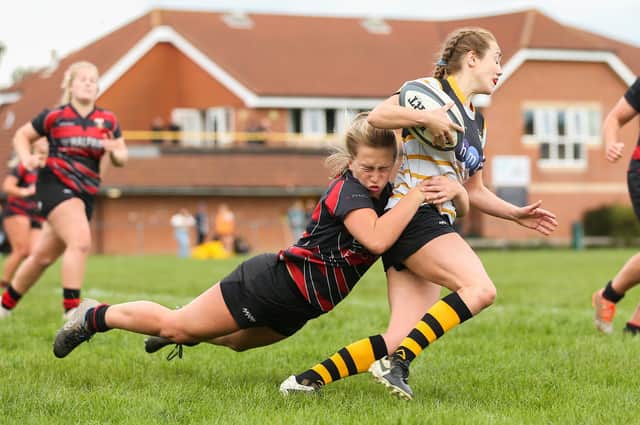 Portsmouth (yellow/gold/black) v Cullompton. Picture by Nathan Lipsham