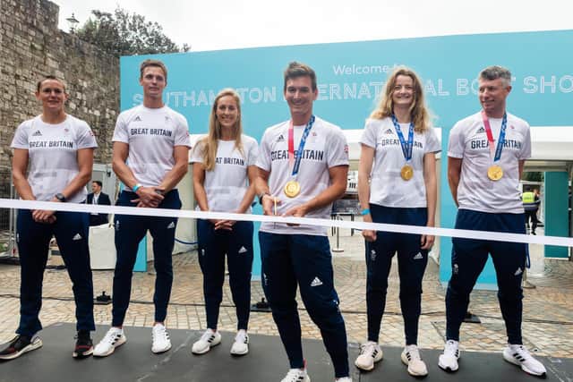 The 52nd Southampton International Boat Show kicked off ten days of festivities in style with the official ribbon cutting by members of the British Olympic Sailing Team fresh from Tokyo 2020
L to R: Ali Young, Eilidh McIntyre, Stuart Bithell, Dylan Fletcher, Chris Grube, Charlotte Dobson