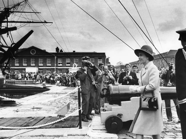 Queen Elizabeth visits Portsmouth Naval Base and the historic dockyard in 1973. Pictured here walking past HMS Victory.
Picture: The News Portsmouth 7964-19