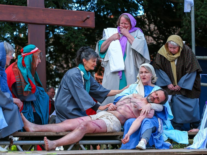 Jesus' body is taken down from the cross. The Havant Passion, West Street, HavantPicture: Chris  Moorhouse (300324-21)