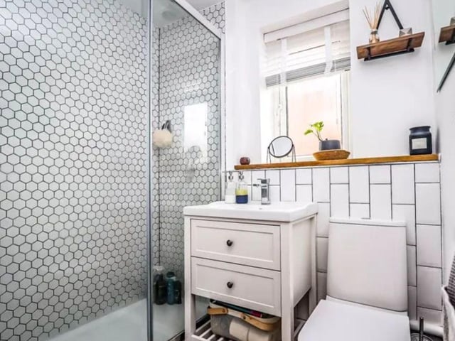 The property listing says: "The first floor then provides three great sized double bedrooms. Additionally the property benefits from a rear lean to/ conservatory, currently used for storage and an enclosed south facing garden."