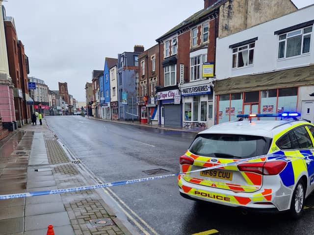 Police cordoned off much of Kingston Crescent this morning, after a "suspicious package" was found. A bomb disposal unit was called.