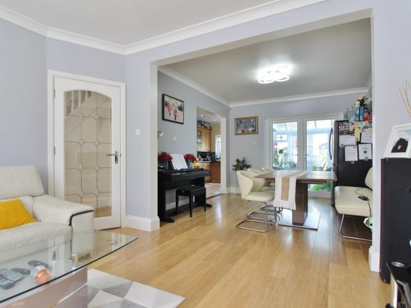 The decor throughout the property is contemporary and modern, making it easy to move straight in without needing any work.