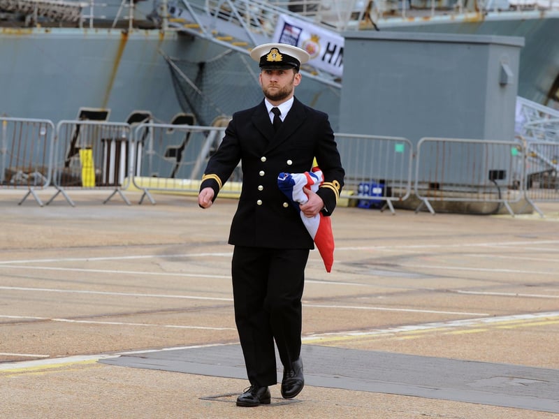 The decommissioning ceremony (170423-6578)