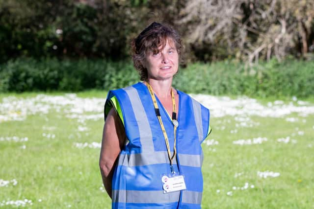 Pictured:  Volunteer Cherie Thurston at St James Hospital, Portsmouth

Picture: Habibur Rahman