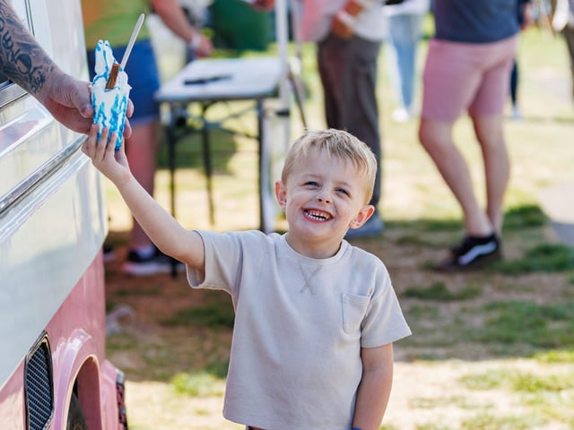 Title: Recfest   Pictured: Barney receiving ice cream
