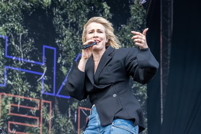 Natasha Bedingfield drew a huge crowd on Sunday afternoon and dazzled them with her performance.
Pictured - Natasha Bedingfield
Photos by Alex Shute