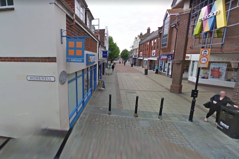 This Greggs is located in West Street, Havant, and it has a Google rating of 4.1 with 106 reviews.