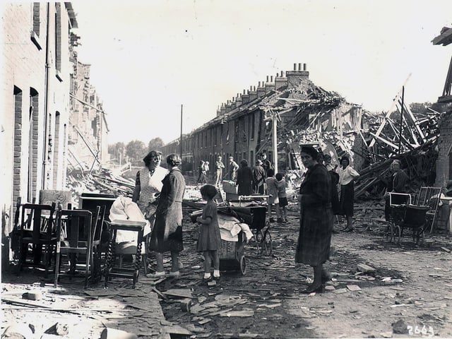 Fifth Street. Jean Phillip nee Foley who was the little girl with the white socks third from the left in photo and Pamela Mannell who was a baby in the pram at the time  to the right of Jean Foley.