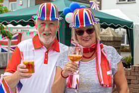 Roger Harris, 72, and Fiona Harris, 70, at the Cams Bay Close street party in Fareham Picture: Mike Cooter (030622)