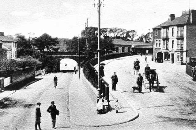 The entrance to Fareham railway station in 1904