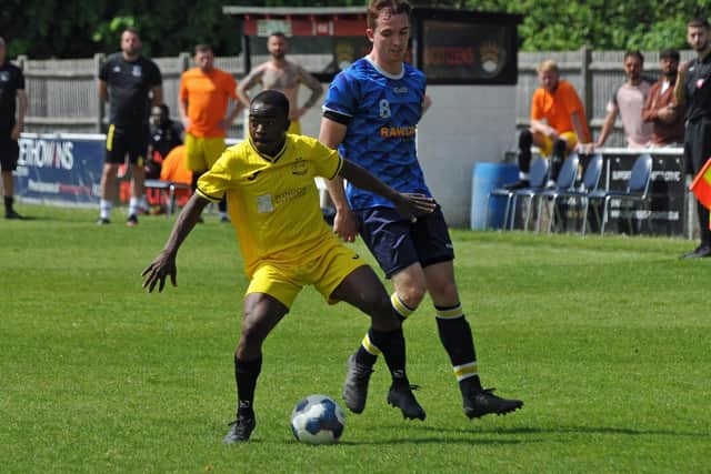 Louie Hounvio (yellow) scored 16 times for Harvest last season. Picture by Ian Grainger.