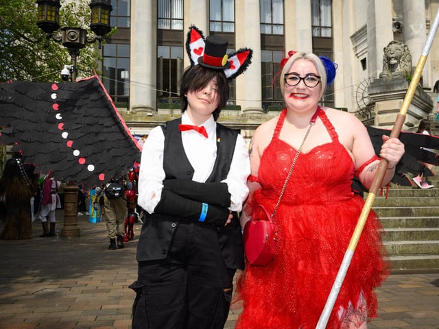 Raine and Sarah. Picture: Keith Woodland (110521-57)
