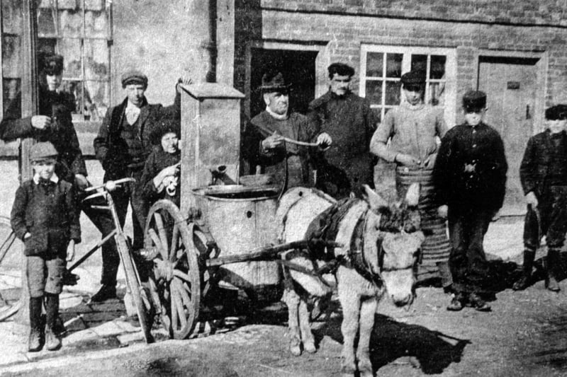 Titchfield's water carrier from 1908. The News PP5231