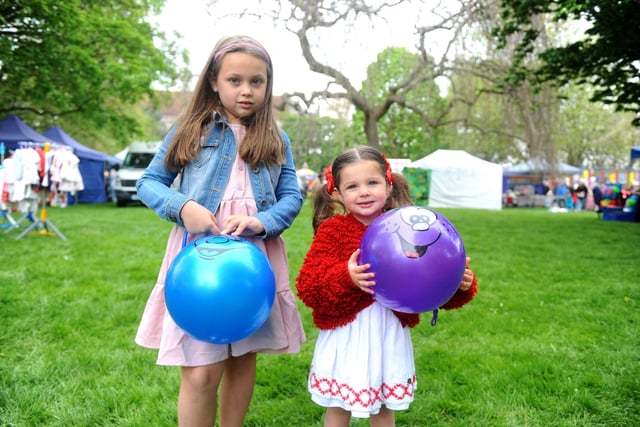 Sisters (l-r) Lyla-May Savage (8) and Ruby (2) from Cosham. Picture: Sarah Standing (020522-3209)