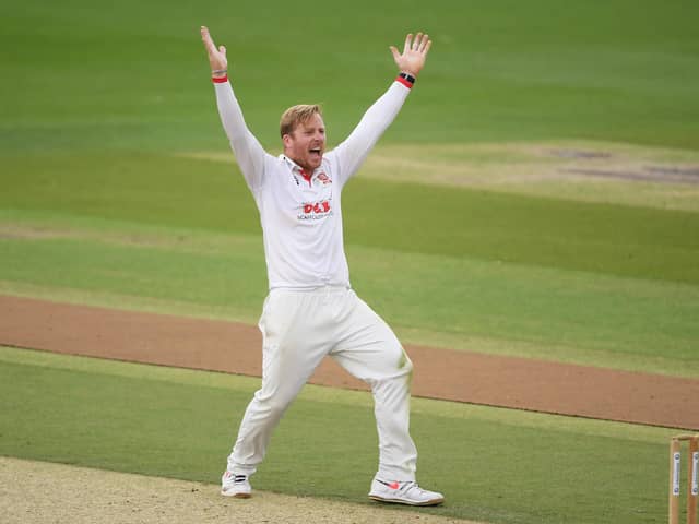 Essex bowler Simon Harmer took four wickets to leave Hampshire in deep trouble at the end of day one of their County Championship clash at Essex. Photo by Alex Davidson/Getty Images.