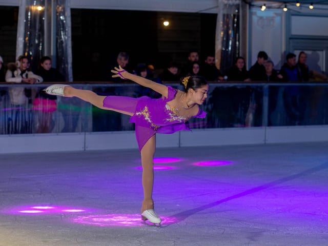 Top 10 ice dancer Annabel Mann