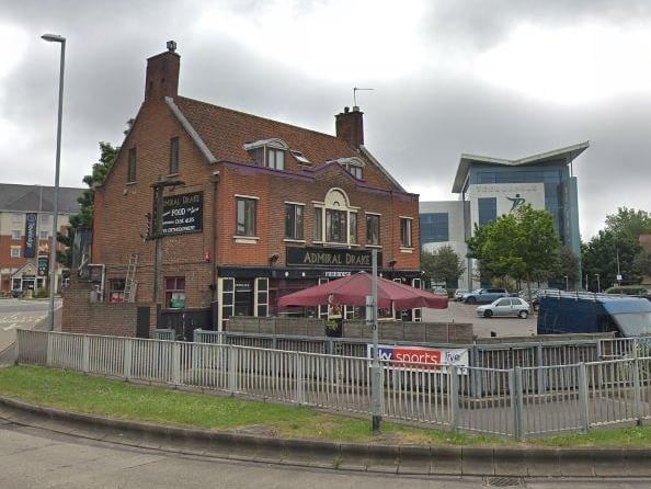 Tony Fyfield wrote: 'Admiral Drake friendly pub.'