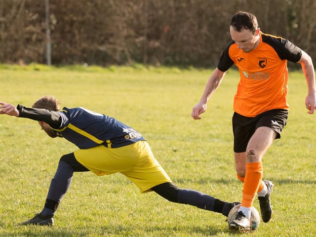 Pelham (blue & yellow) v AFC Farlington. Picture by Keith Woodland