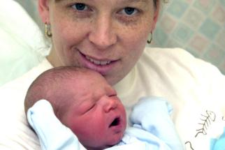 Sarah Paddock with new born baby Daniel. Born on New Years Day 2001.