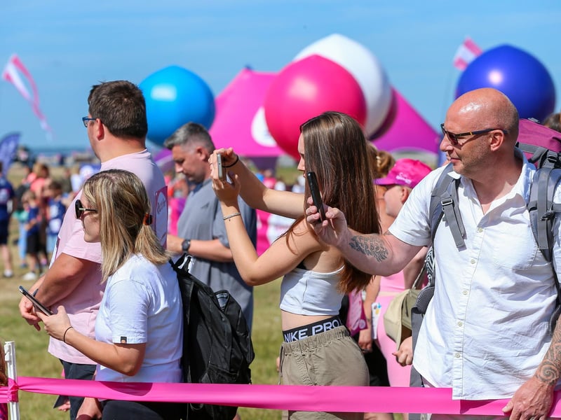 Race For Life Pretty Muddy, Southsea CommonPicture: Chris  Moorhouse (290624-024)