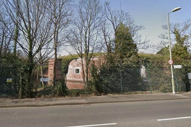 Showing the moat around Fort Rowner, part of HMS Sultan, from Millitary Road, Gosport. Picture from Google Maps