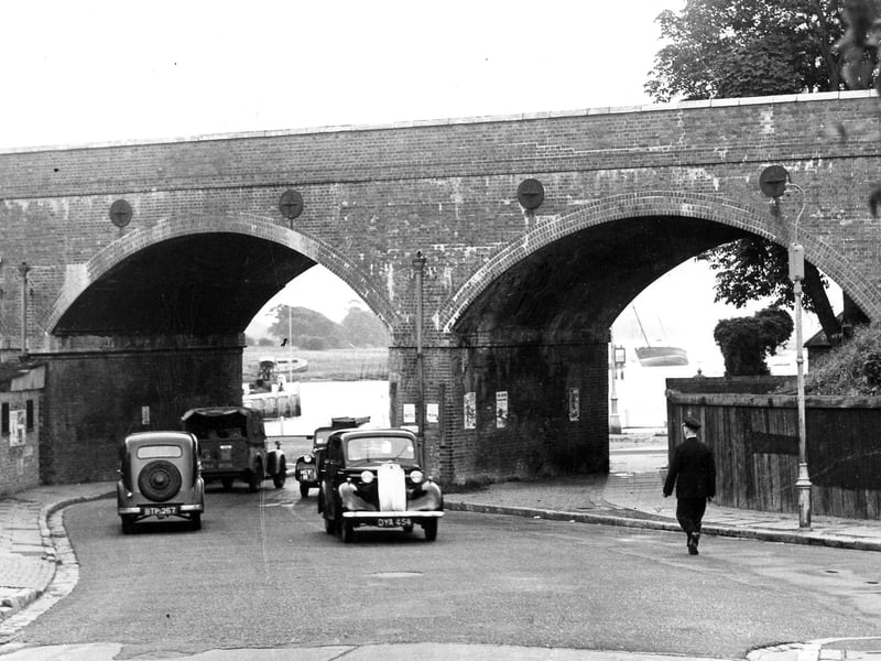 Fareham Bridge in 1936. The News PP4707