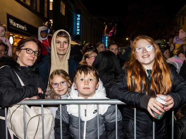 Hundreds of residents descended on Commercial Road to watch local dance troops and celebrities come together to turn on the Christmas lights.
Pictured - King/Wallis Family
Photos by Alex Shute