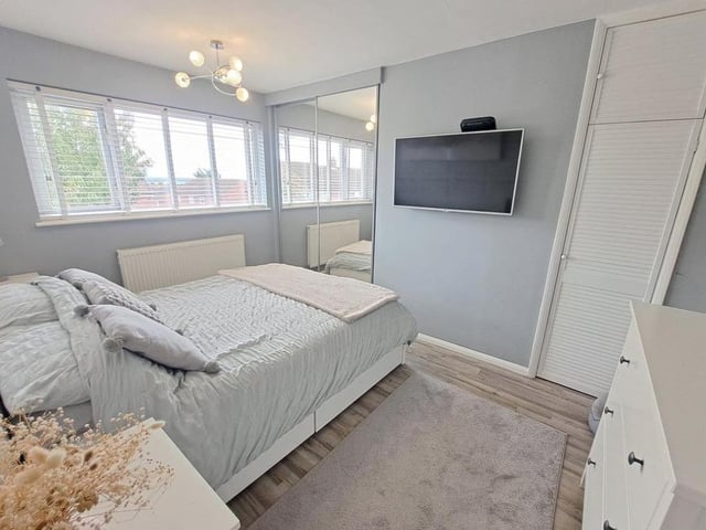 The property comes with three bedrooms, one bathroom and one reception room and it is beautifully decorated, ready for someone to move in.