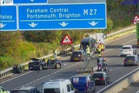 A multi-vehicle crash on the M27 eastbound between junction 8 and 9 has resulted in serious injuries for a number of casualties