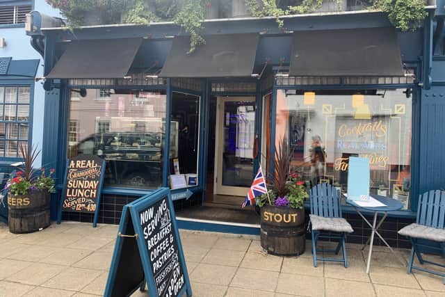 JJ's and Johnny's Tap Room, Emsworth.