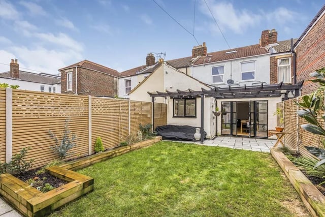 This property is located near public transport links and it is near Hilsea train station.