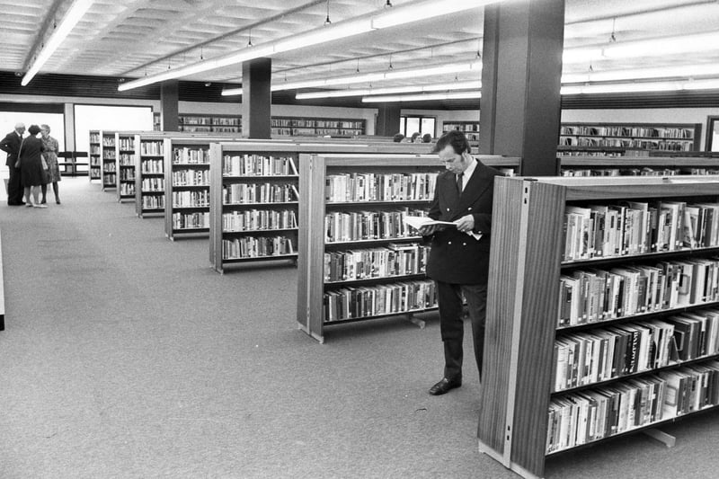 Fareham Library in July 1973. The News PP3176