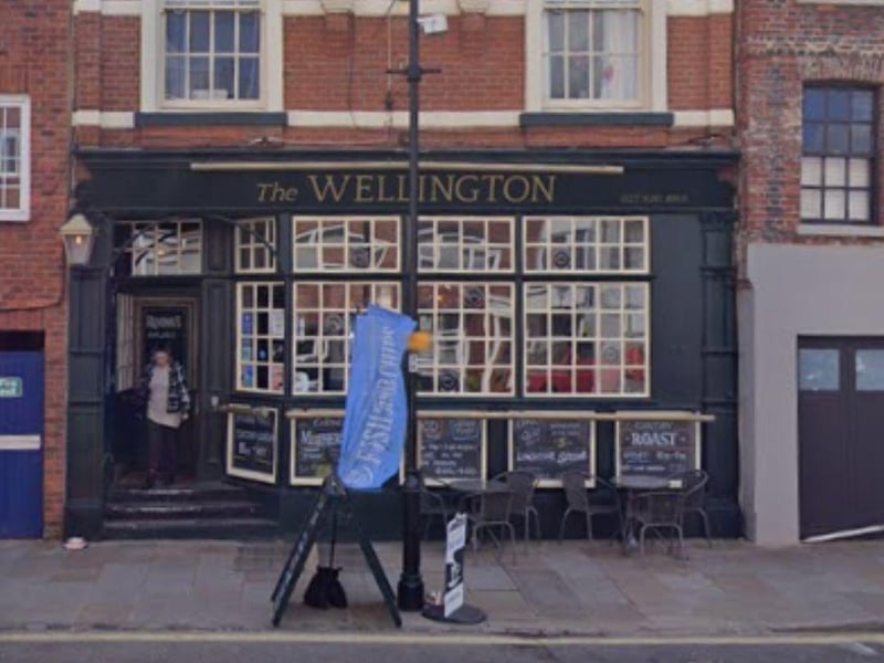 The Wellington pub in Old Portsmouth was rated five after an inspection on May 22.