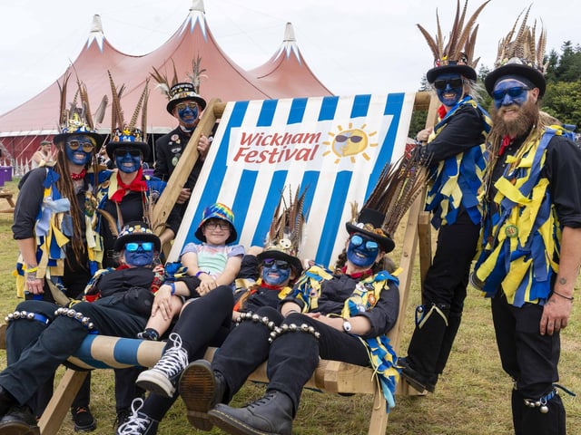 Morris Dancers find a relaxing spot at Wickham Festival
