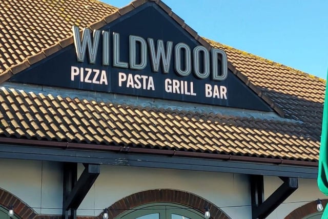 Wildwood has a rating of 4.0 based on 997 Google reviews. One customer said: "Very tasty pizza, pasta and burgers, quickly prepared."