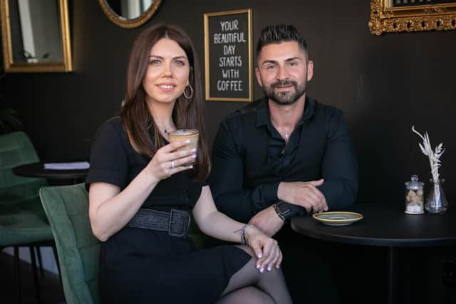 The Coffee House din Highland Road, Eastney - proprietari Carmen și Ionut Johnny Argint Foto: Habibur Rahman