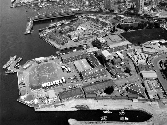 HMS Vernon before being transformed into Gunwharf Quays. An aerial view of HMS Vernon, Portsmouth on October 5, 1981. The News PP4255