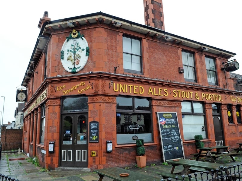 The Shepherd’s Crook in Goldsmith Avenue has a beer garden.