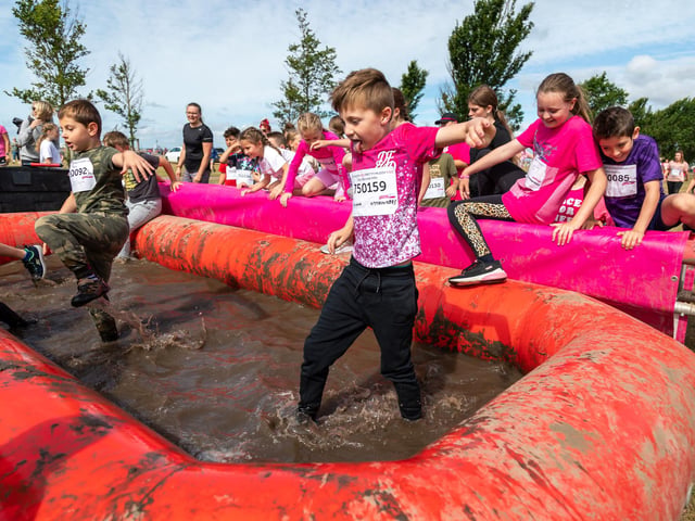 The Pretty Muddy kids race
