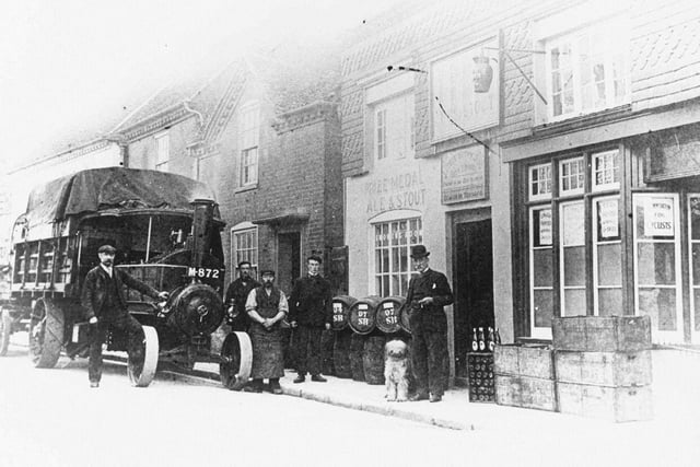 Gales Brewery 1904Picture: Permission of hantsphere.org.uk/Hampshire Library and Information Centre.