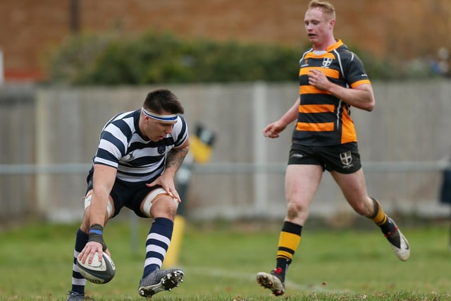 Havant's Franco Tomic touches down for a try. Picture by Chris Moorhouse