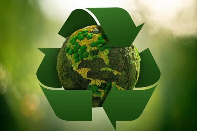People urged to recycle (photo: Adobe)