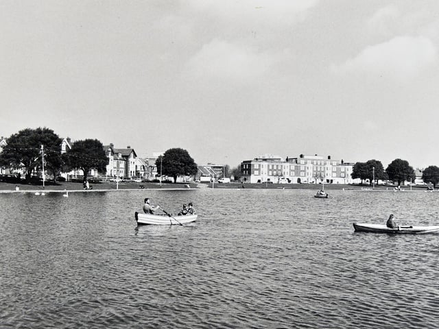 Canoe Lake in Southsea, in summer 1985.
6857-14