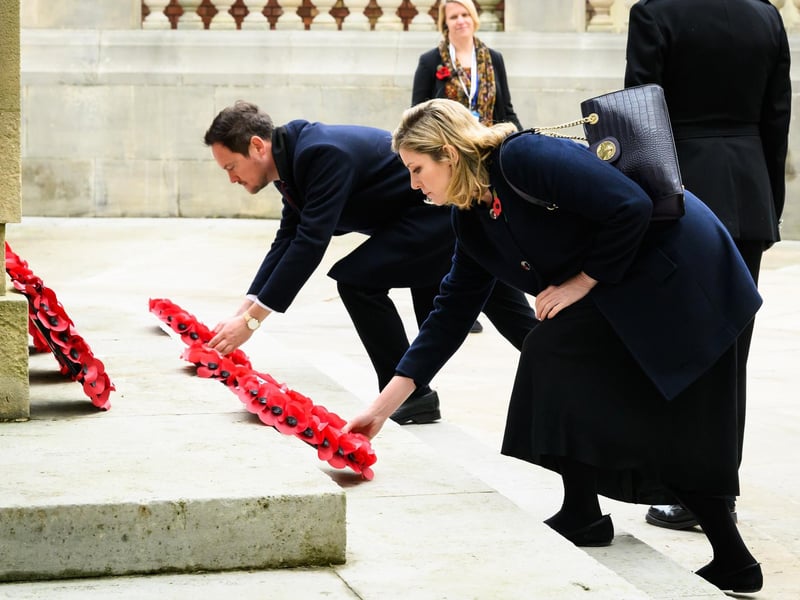 Pictured is: Stephen Morgan MP ad Penny Mourdant MP lay their wreaths
Picture: Keith Woodland (121121-165)