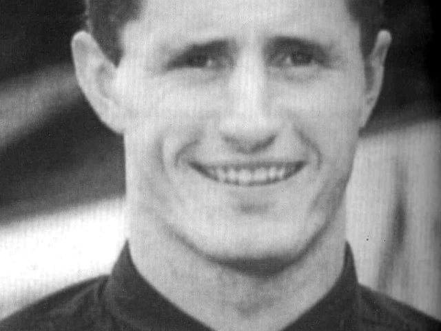 Failed to replicate his impressive Cardiff goalscoring form at Pompey, returning five goals after commanding a £125,000 fee in 1989.