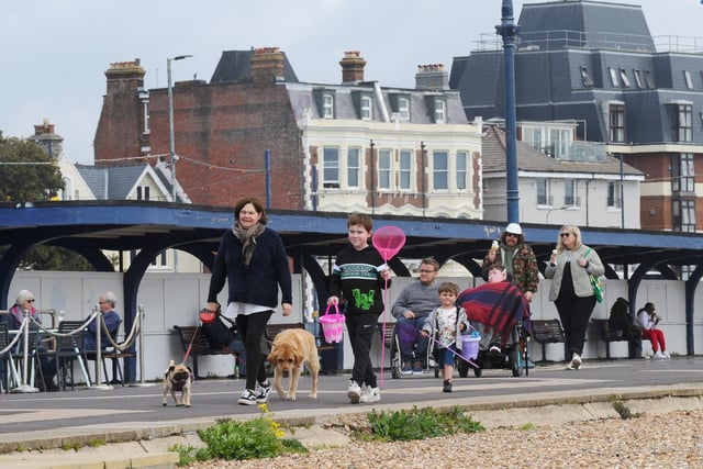 Families enjoying the bank holiday Monday along Southsea seafront and Old Portsmouth on Monday, May 2. Picture: Sarah Standing (020522-5430)