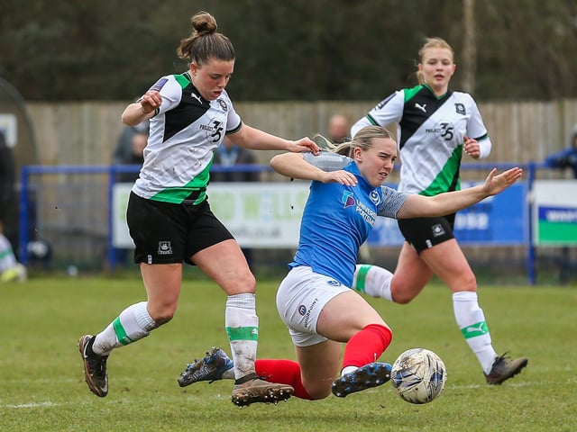 Portsmouth v Plymouth Argyle. Picture by Nathan Lipsham