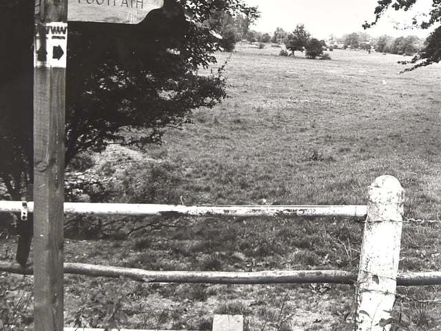 Footpath looking back towards Droxford in 1988. Picture: (4321-10)