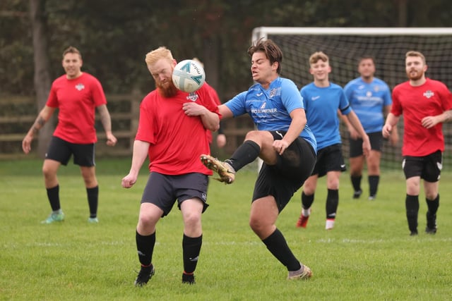 Waterlooville Wanderers Reserves (blue) v Milton Park Rangers. Picture by Kevin Shipp